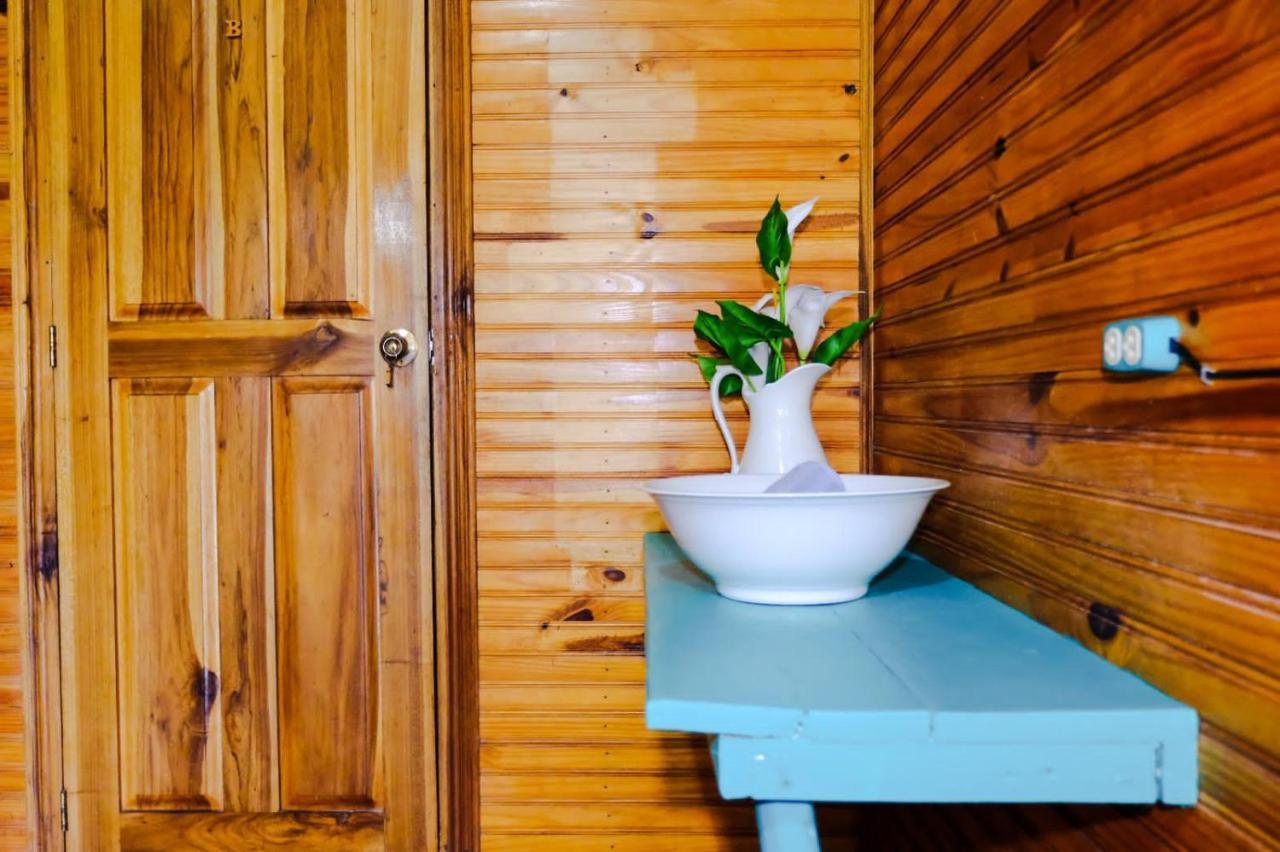 Aldina S Guest House カウイータ エクステリア 写真